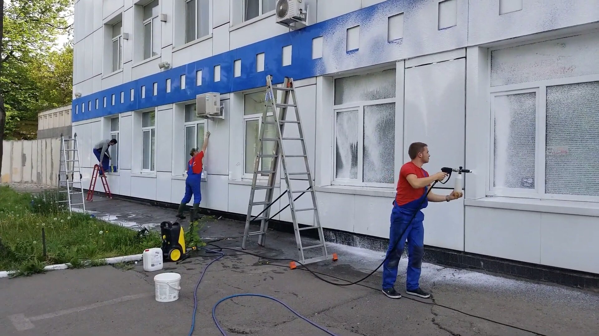 Мойка фасадов в Москве